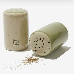 Darling Spring Salt & Pepper Shaker Set Green